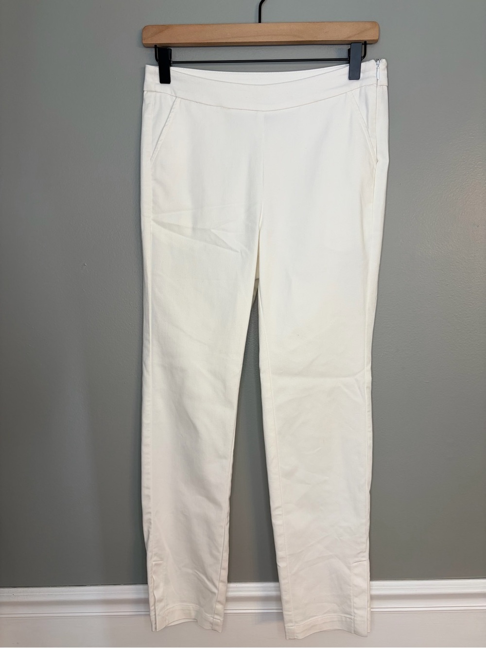 Lisa Bayne Women’s White Side Zip Pants with Ankle Slits, Size 4